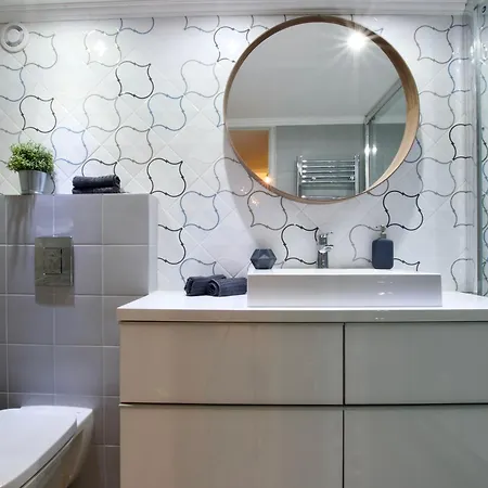 Standard By Hi5 - Terez 6 * Boedapest