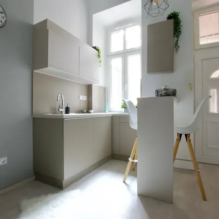 Appartement Standard By Hi5 - Terez 6